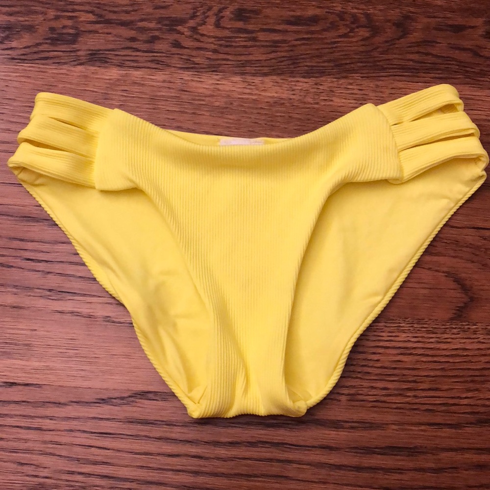 Becca bikini bottoms